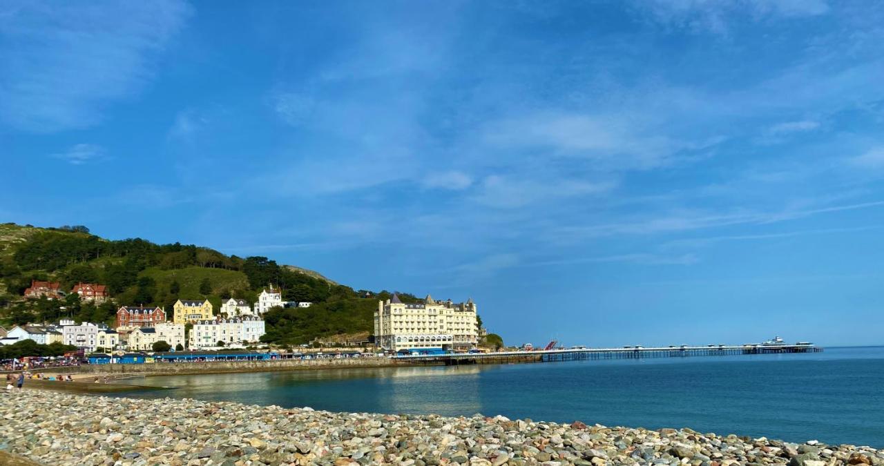 The View Guest House (Adults Only) Llandudno Exterior photo